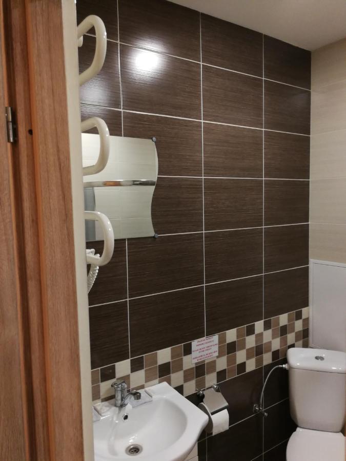 Viesbutis Kelyje Hotel Utena Exterior photo